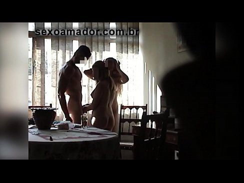 ❤️ यौन साथीहरूले एक विशाल मानिस र उहाँसँग थ्रीसमलाई निम्तो दिन्छन् ️❌  सेक्स  ❌